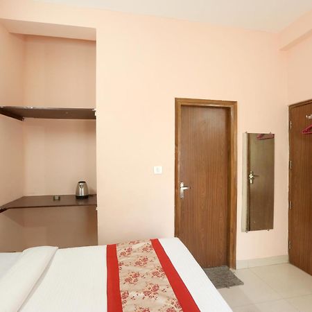 Hotel Ginger Palace - Corporate Hotel Noida Sector 62 المظهر الخارجي الصورة
