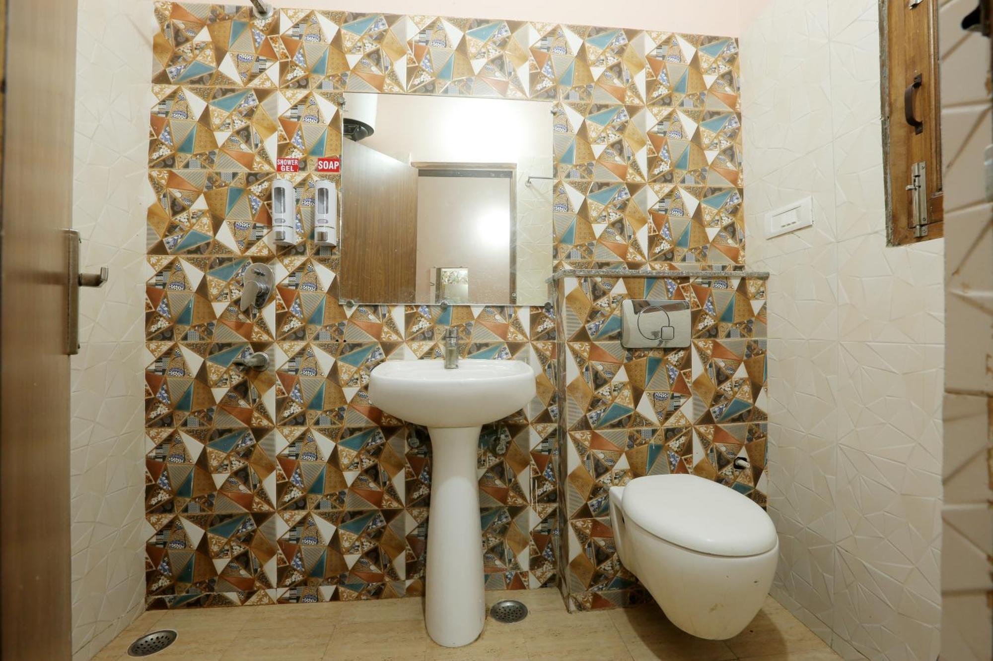 Hotel Ginger Palace - Corporate Hotel Noida Sector 62 المظهر الخارجي الصورة
